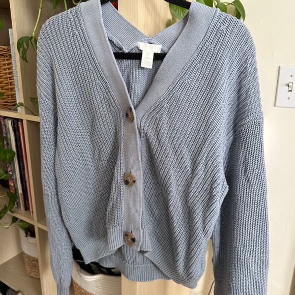 H&M light blue chunky knit cardigan - Picture 2 of 5